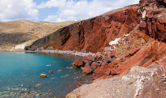 La Spiaggia Rossa di Santorini