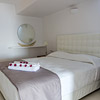 Oia Suites (Oia-Santorini)