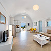 Sienna ECO Resort (Exo Gialos-Santorini)